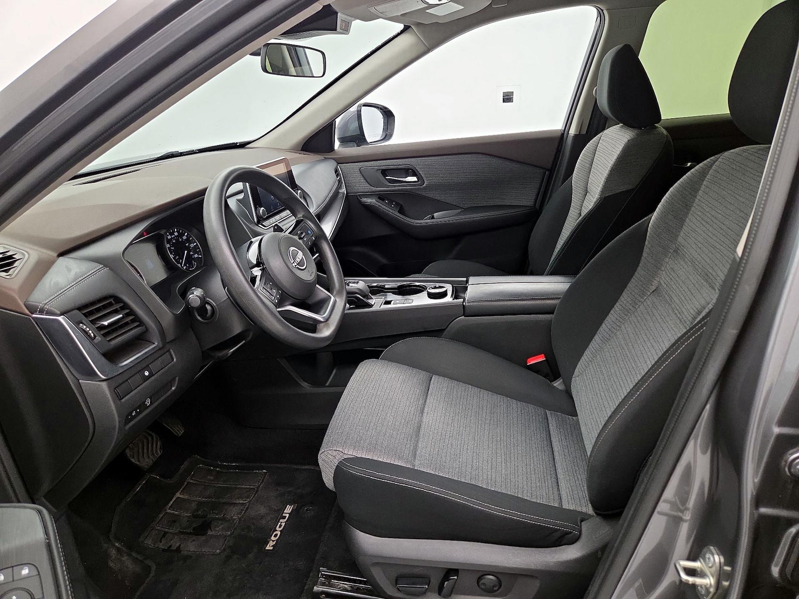 Power Seat(s) & Side Airbags