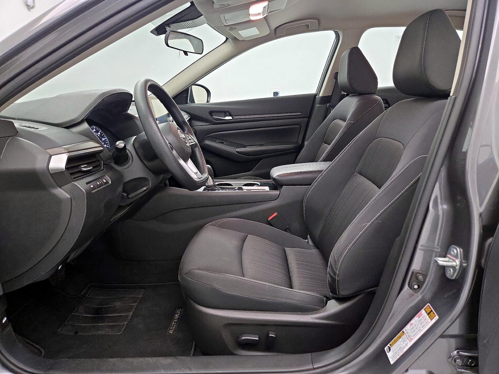 Power Seat(s) & Side Airbags