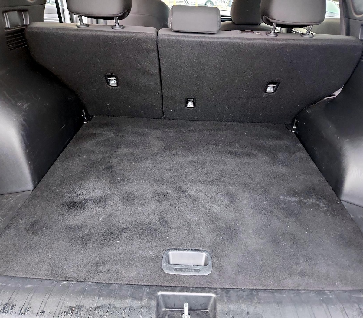 Trunk/Cargo (Seats Up)