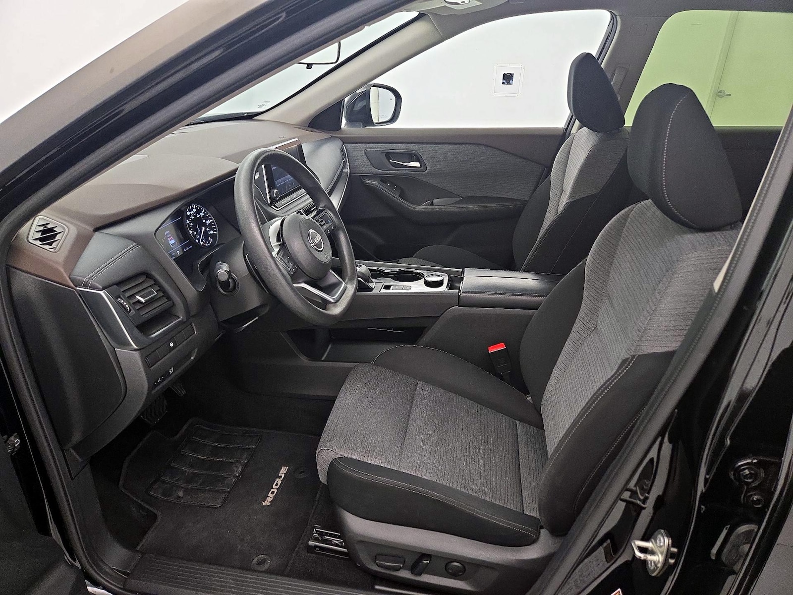 Power Seat(s) & Side Airbags