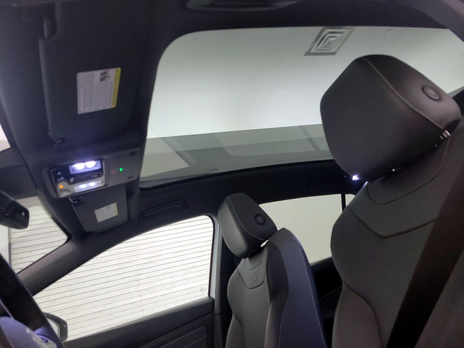 Skylight(s) & Overhead Airbags
