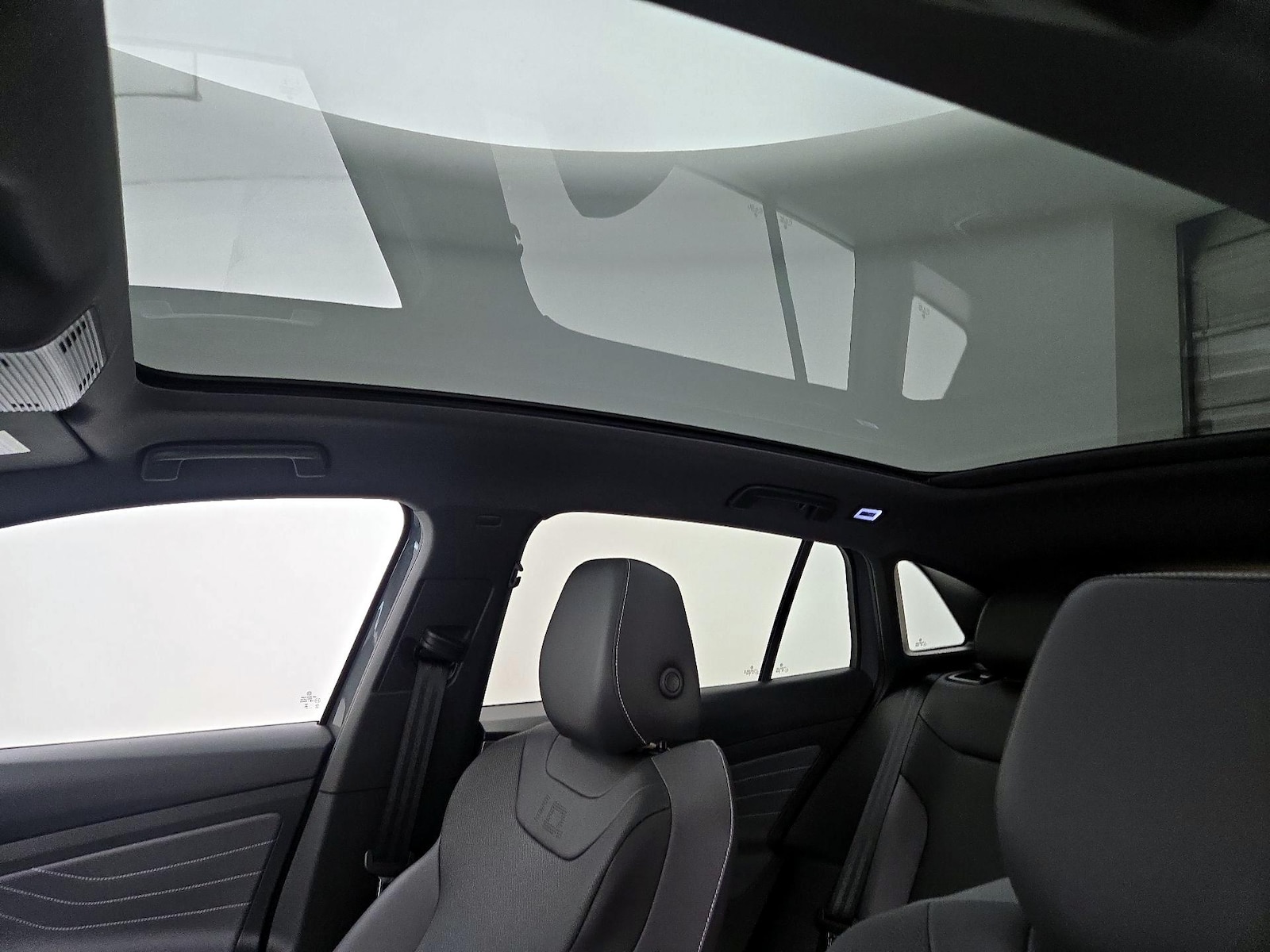 Skylight(s) & Overhead Airbags