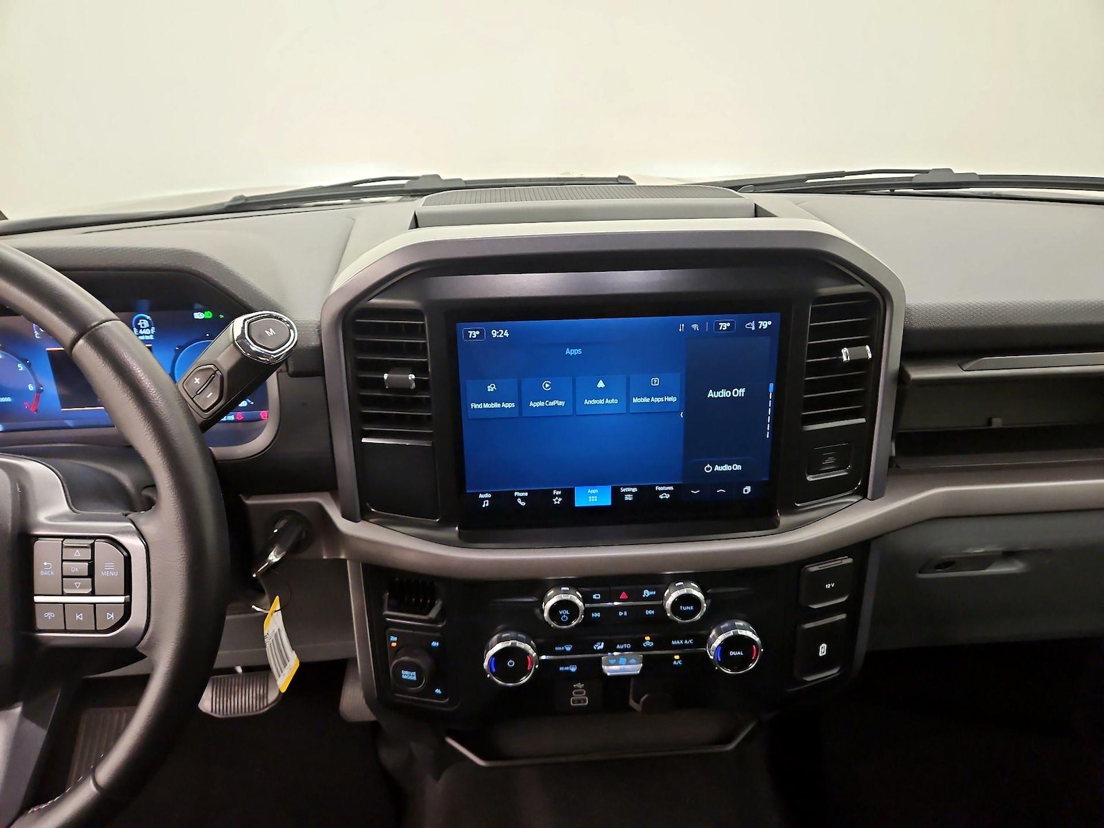 Apple CarPlay® & Android Auto™