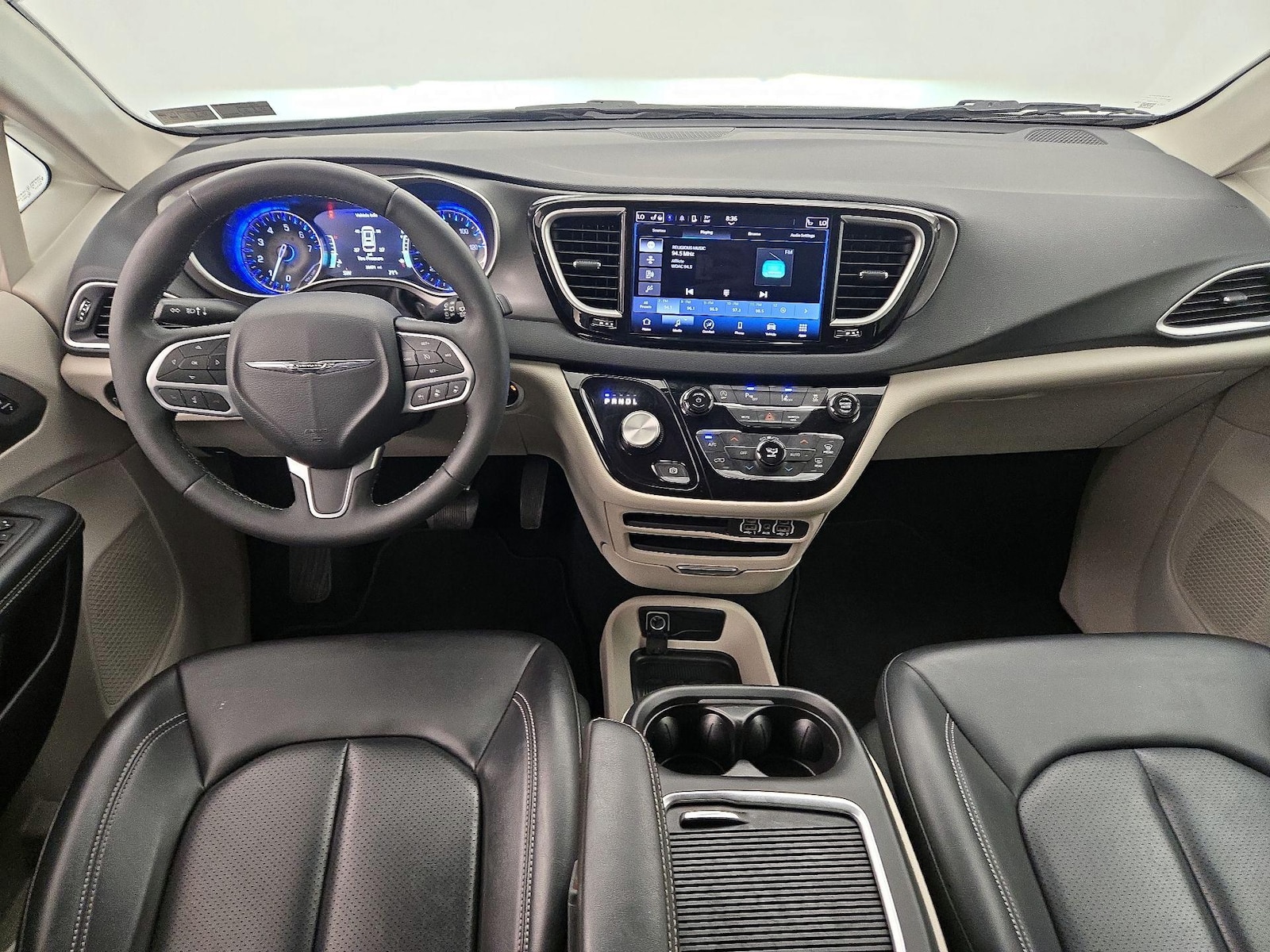 Apple CarPlay® & Android Auto™