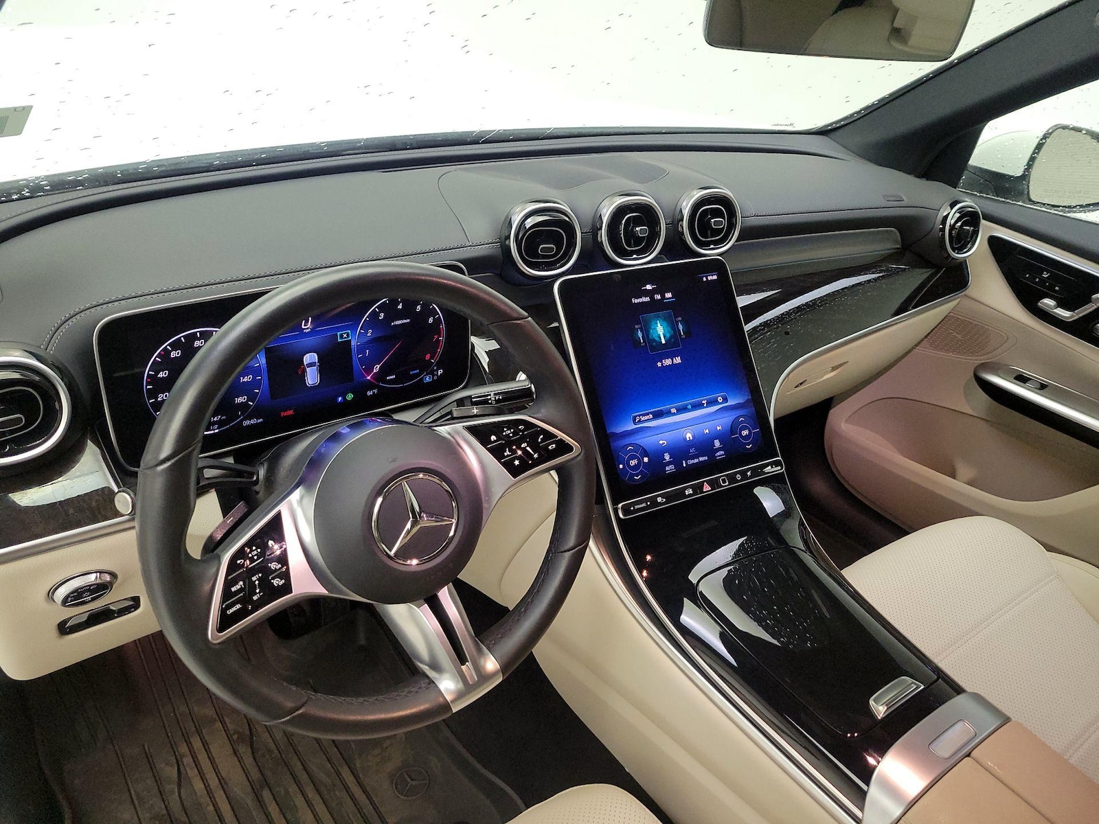 2023 Mercedes-Benz GLC GLC 300 - Photo 10