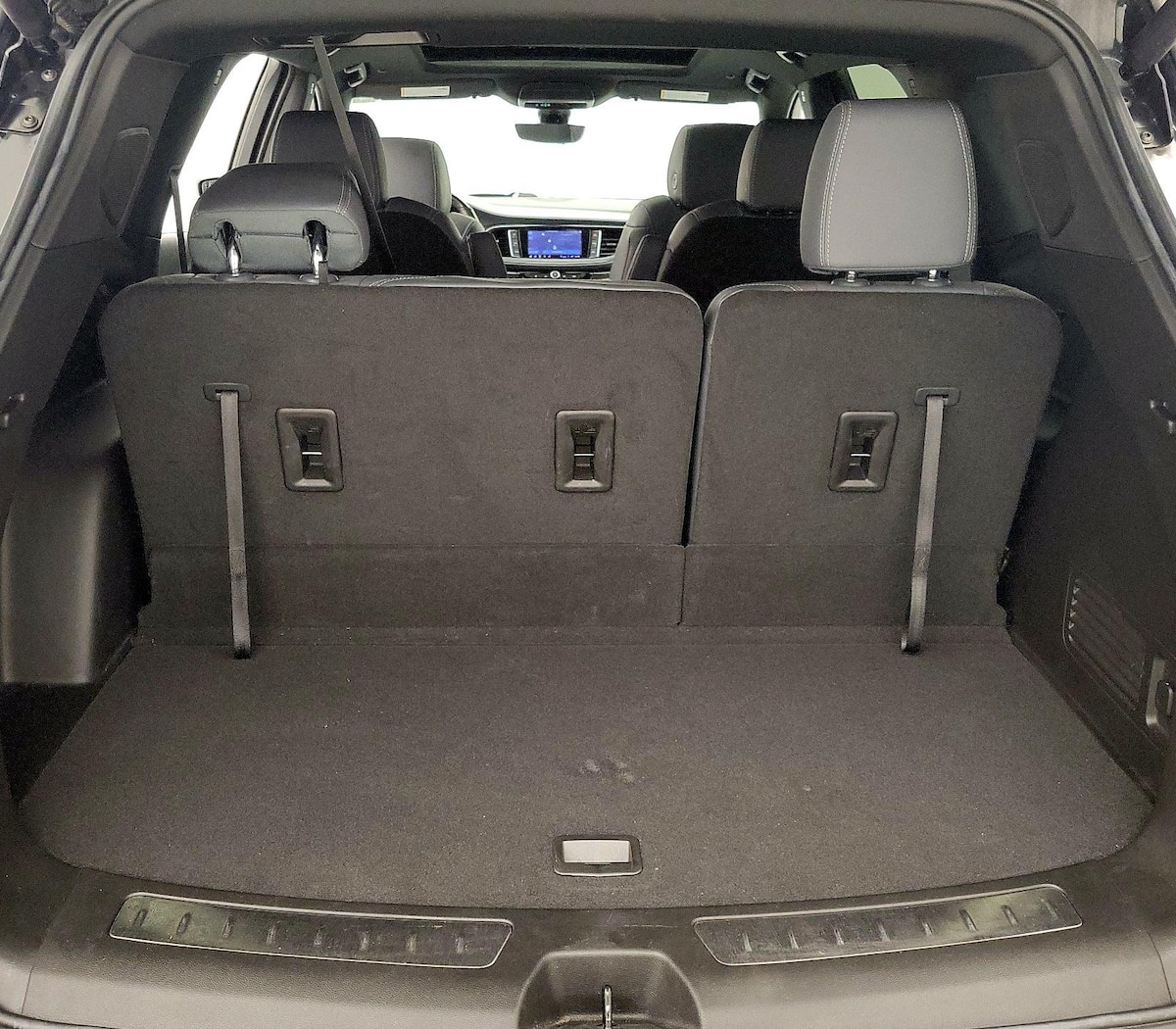 Trunk/Cargo (Seats Up)