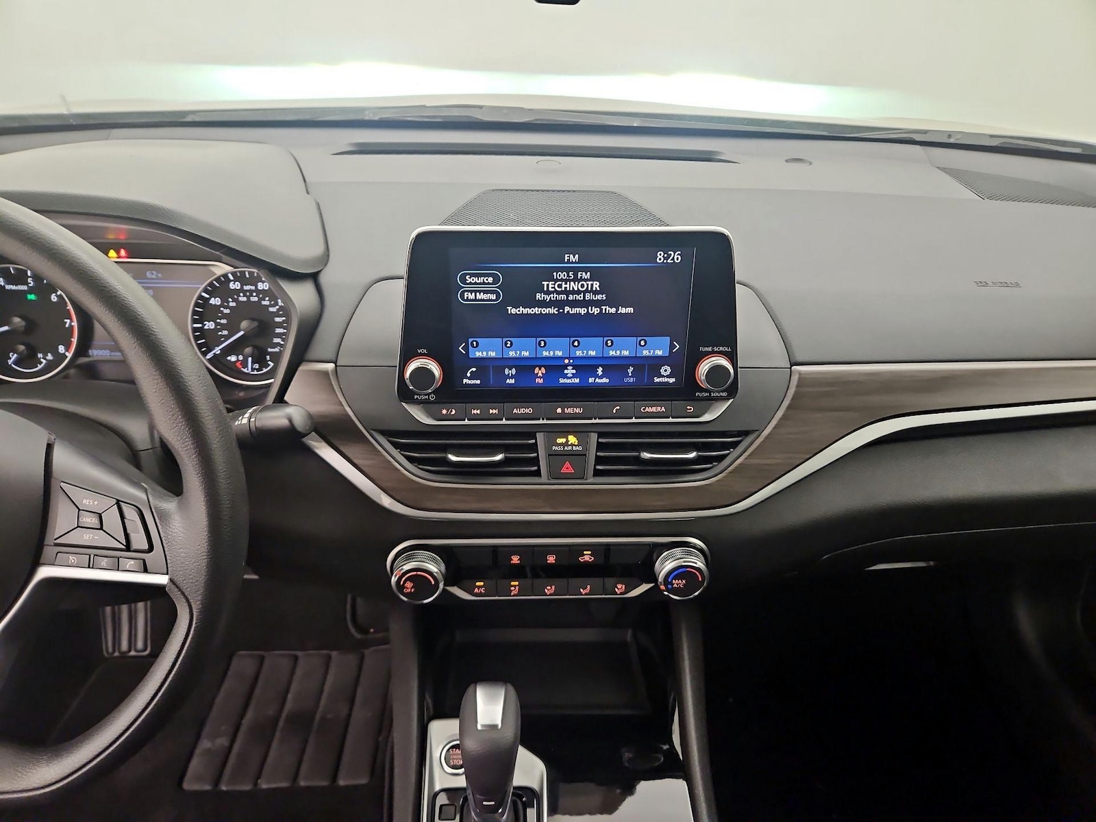 Apple CarPlay® & Android Auto™