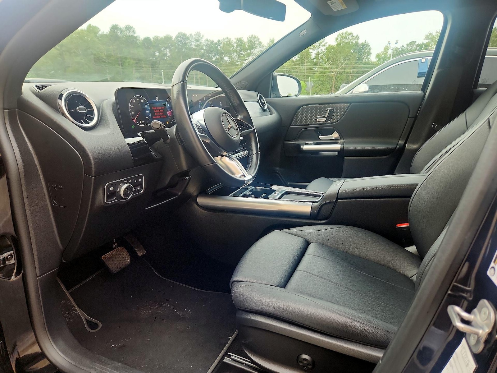 Power Seat(s) & Side Airbags