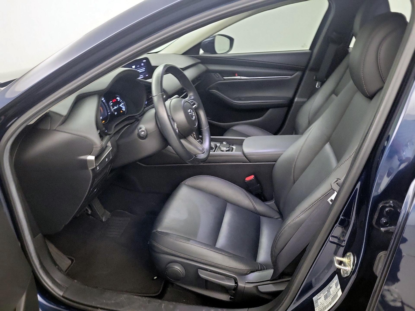Side Airbags & Leatherette Seats