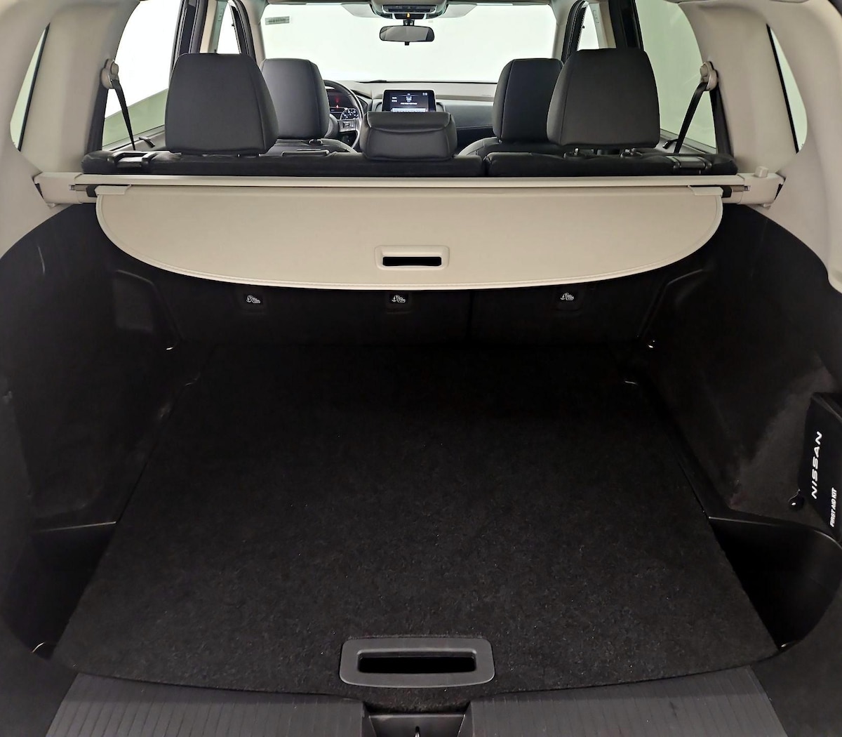 Trunk/Cargo (Seats Up)
