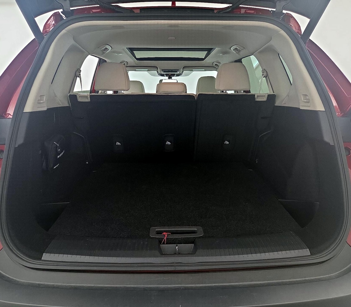 Trunk/Cargo (Seats Up)