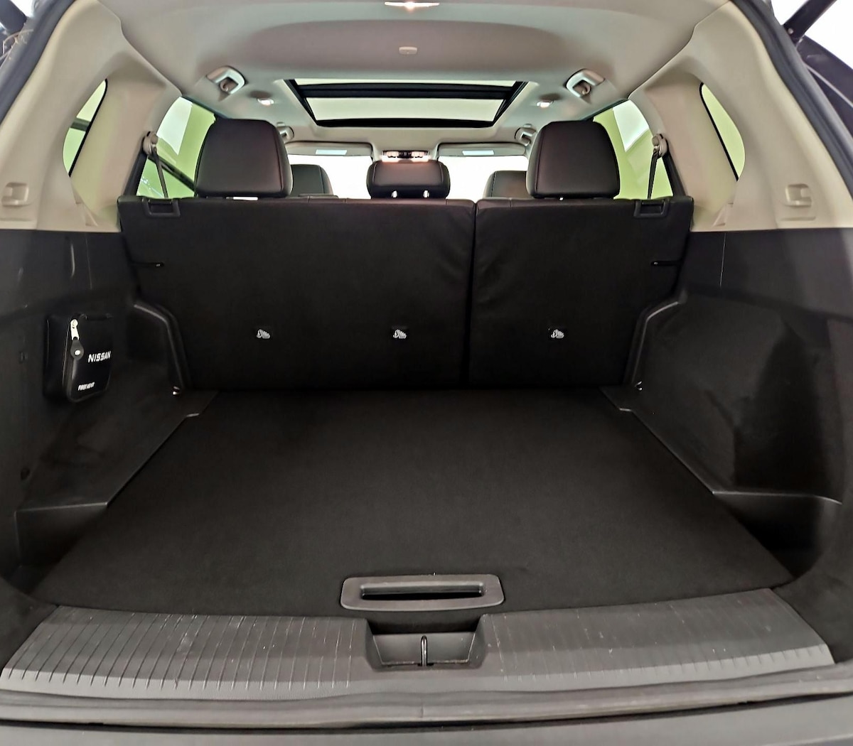 Trunk/Cargo (Seats Up)
