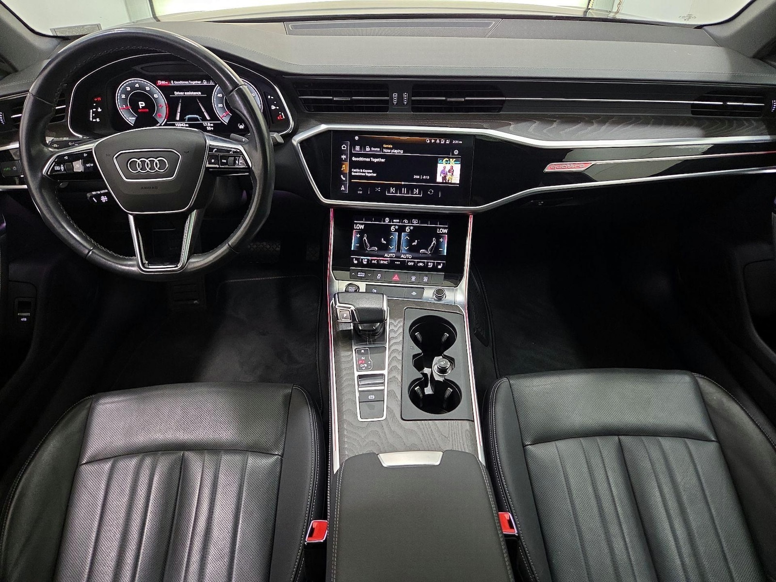Apple CarPlay® & Android Auto™