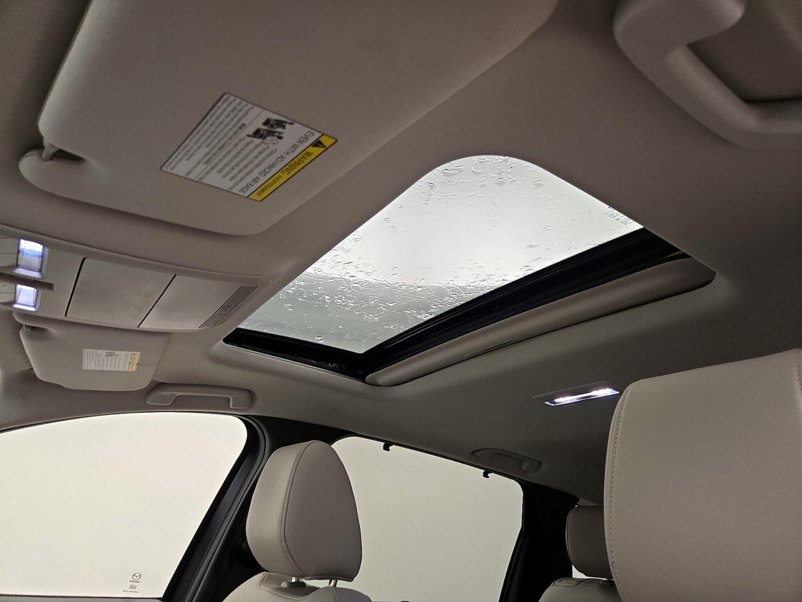 Sunroof(s) & Overhead Airbags