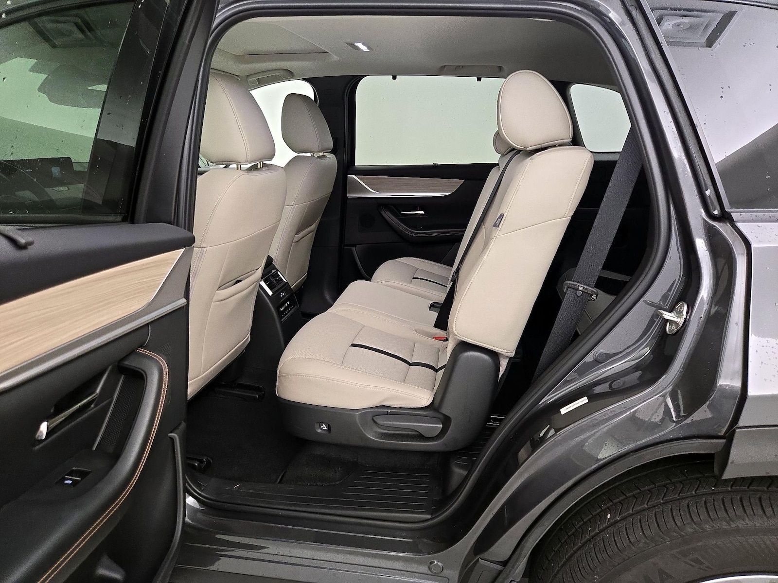 Rear Air Conditioning
