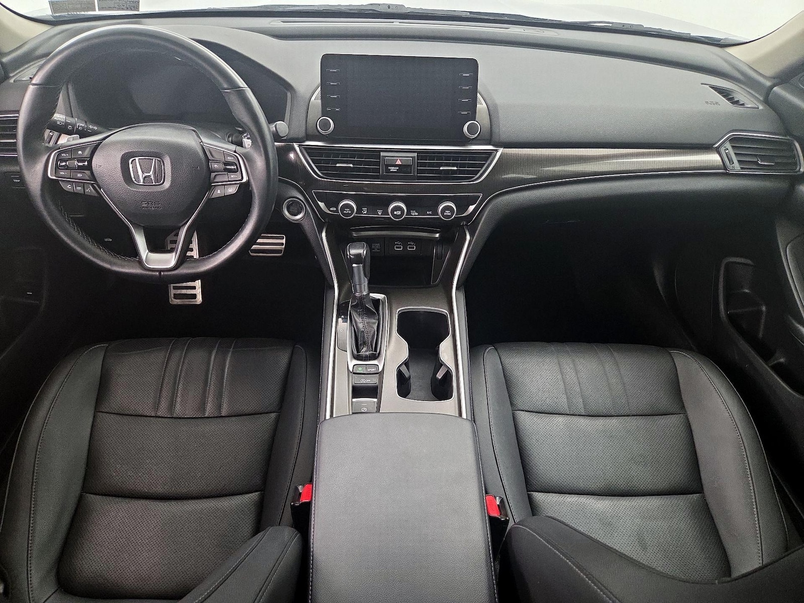 Apple CarPlay® & Android Auto™