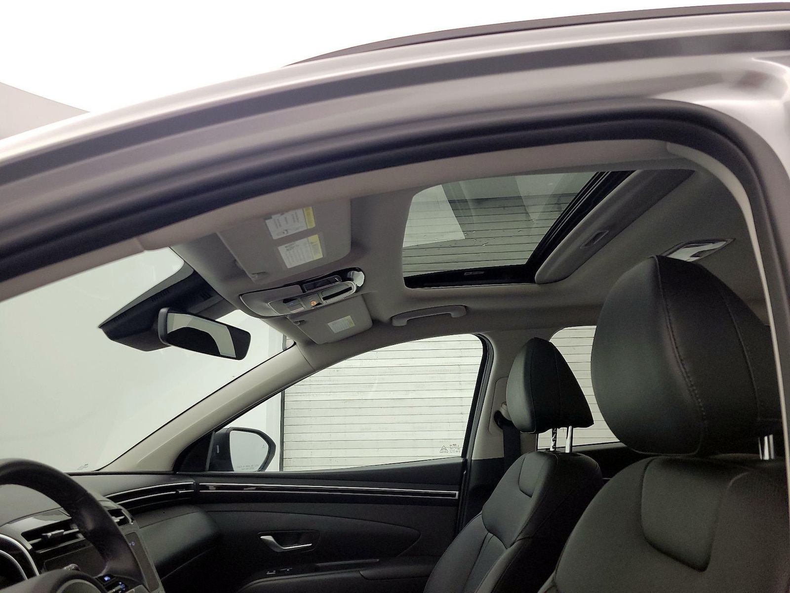 Sunroof(s) & Overhead Airbags