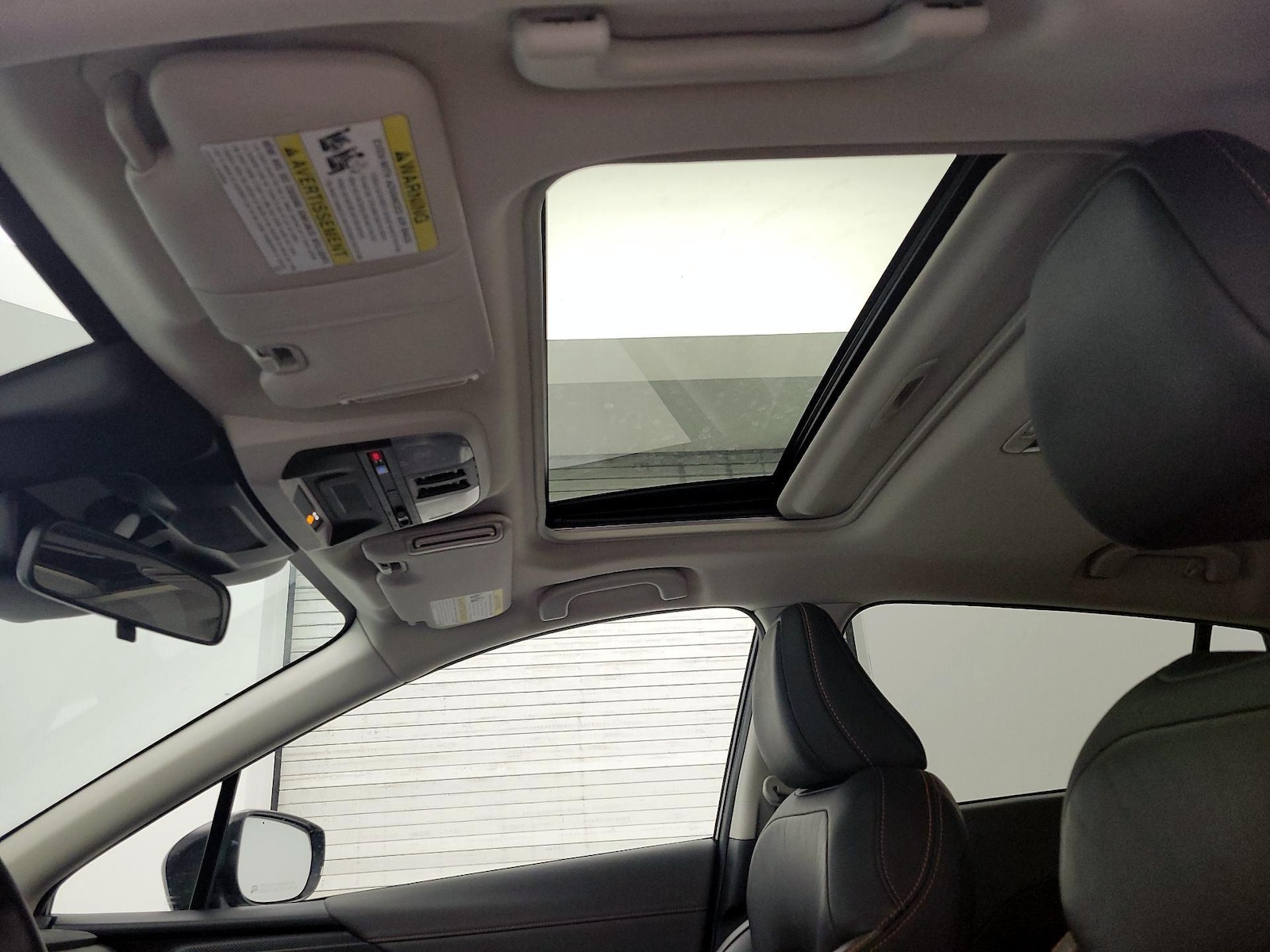 Sunroof(s) & Overhead Airbags