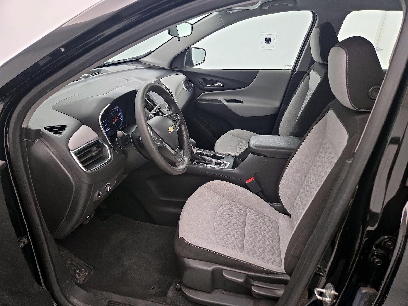 Power Seat(s) & Side Airbags