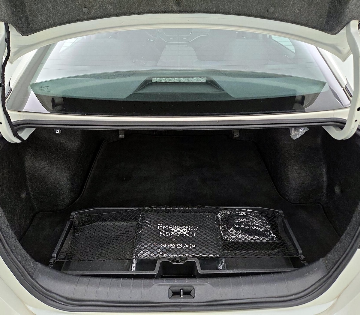 Trunk/Cargo (Seats Up)