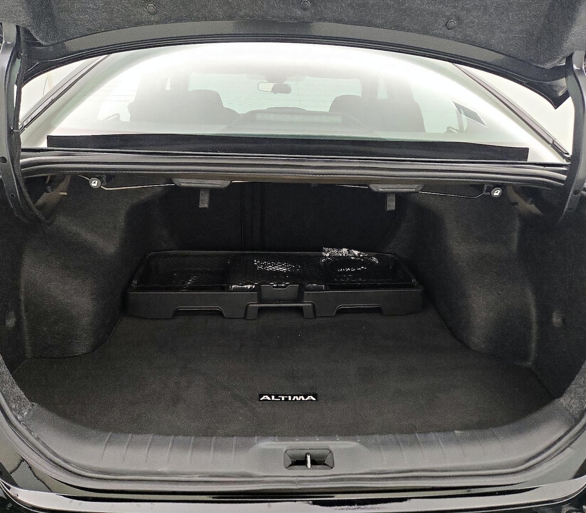 Trunk/Cargo (Seats Up)