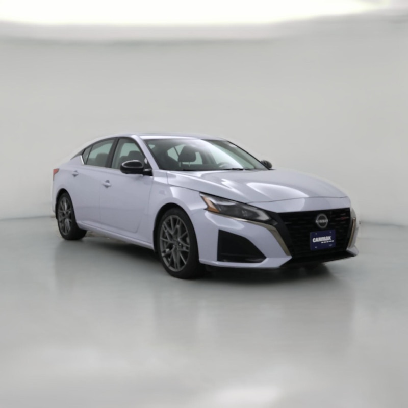 2023 Nissan Altima SR