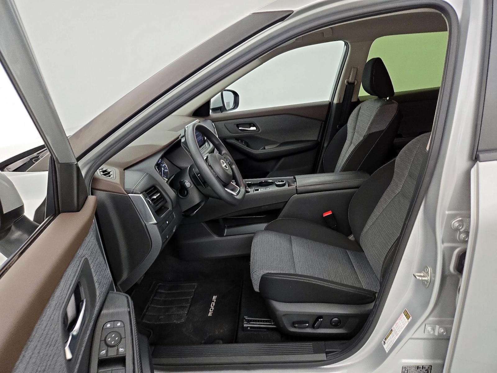 Power Seat(s) & Side Airbags