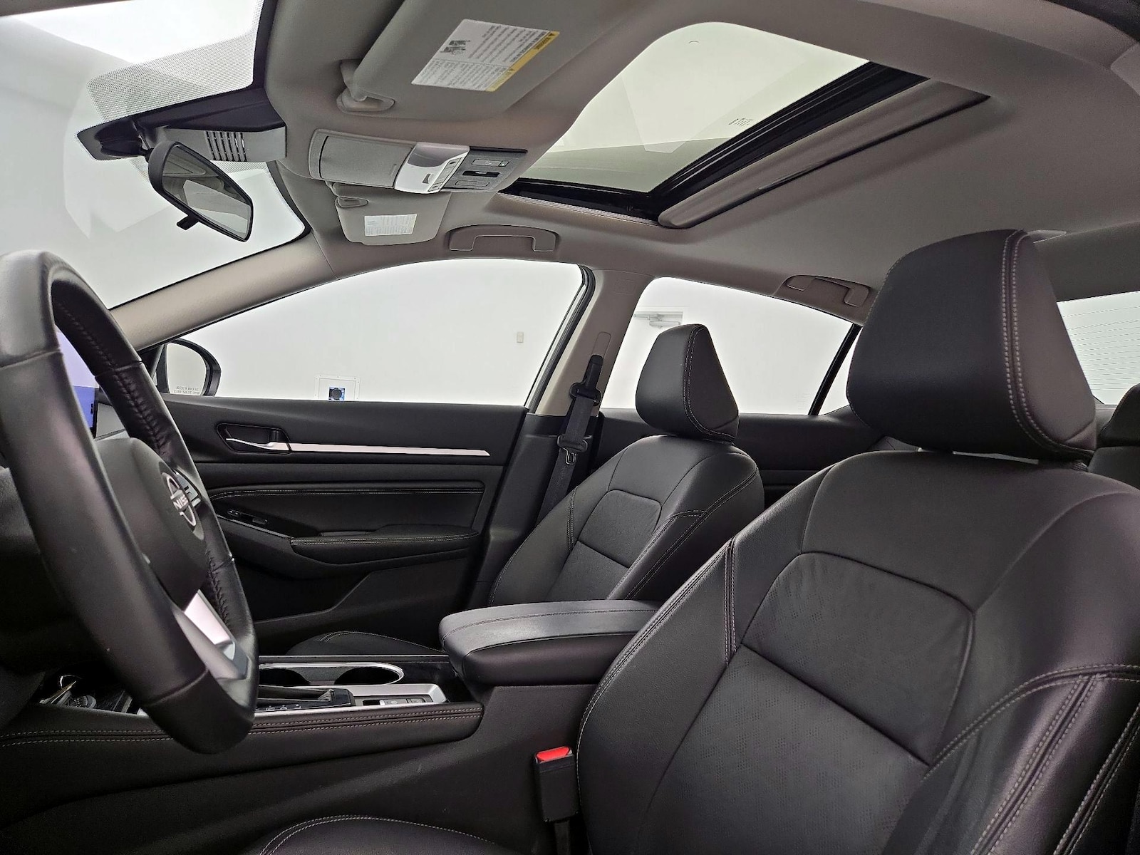 Sunroof(s) & Overhead Airbags