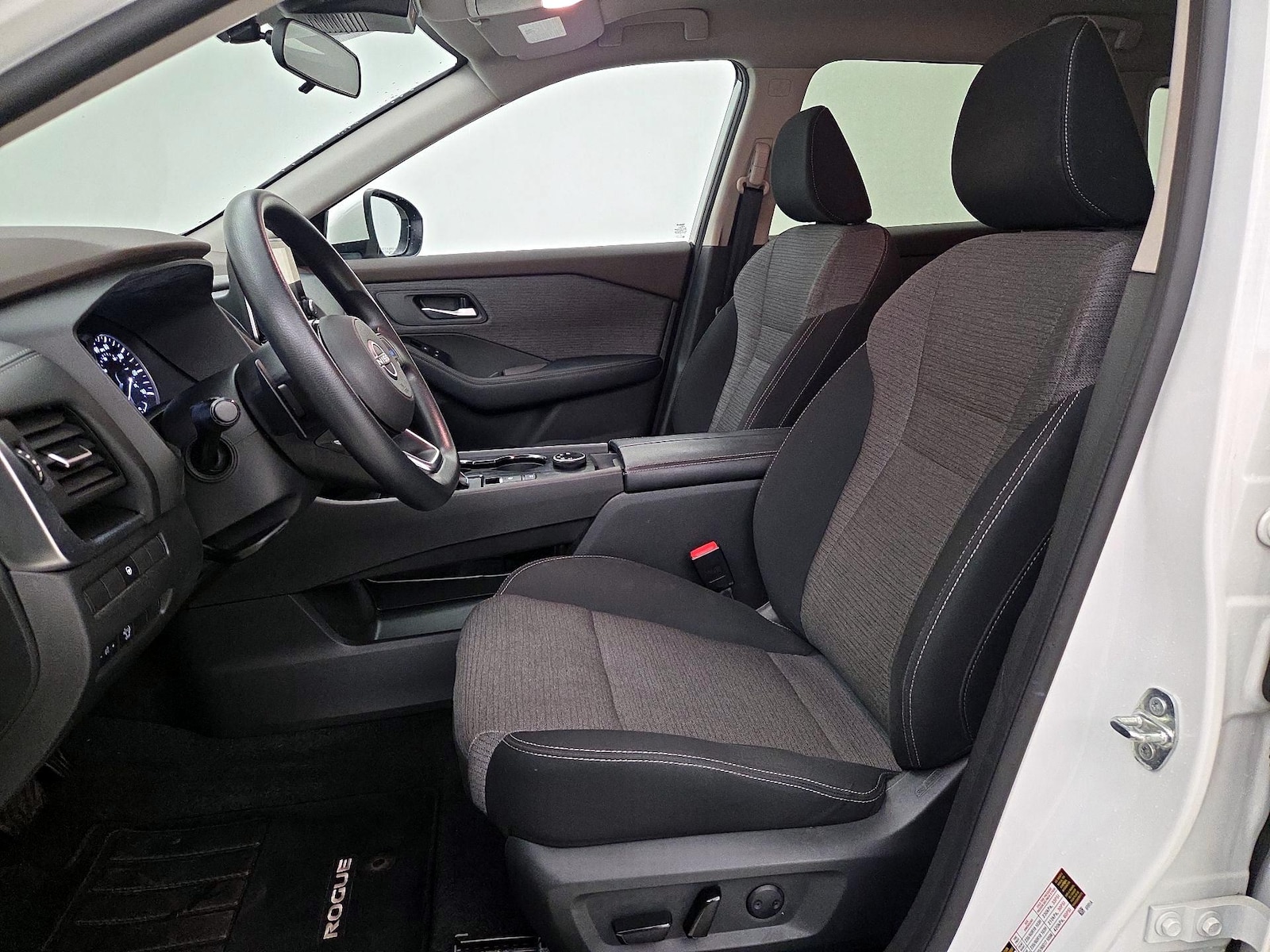Power Seat(s) & Side Airbags