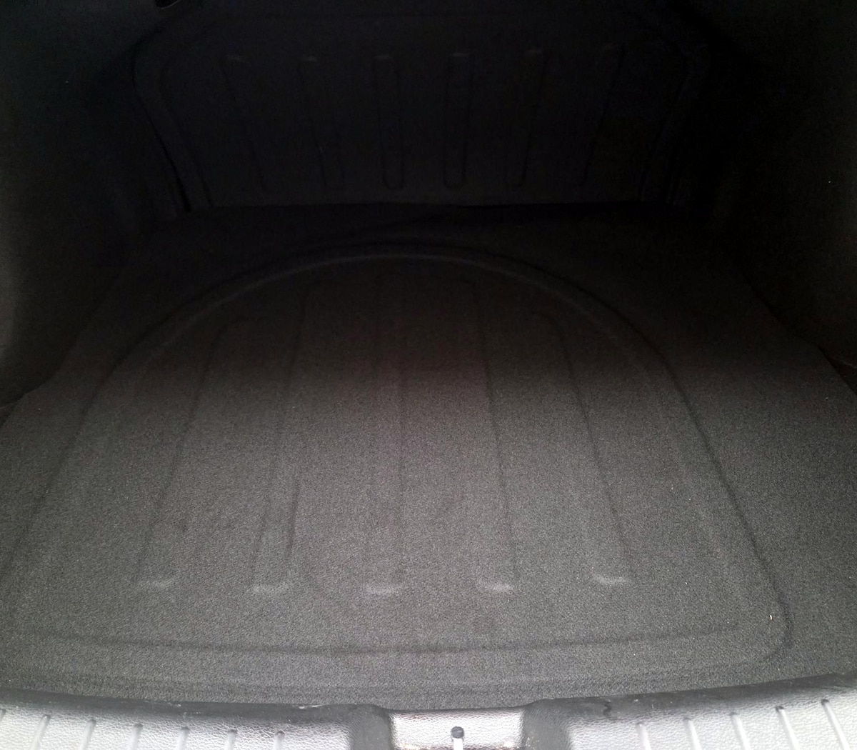 Trunk/Cargo (Seats Up)
