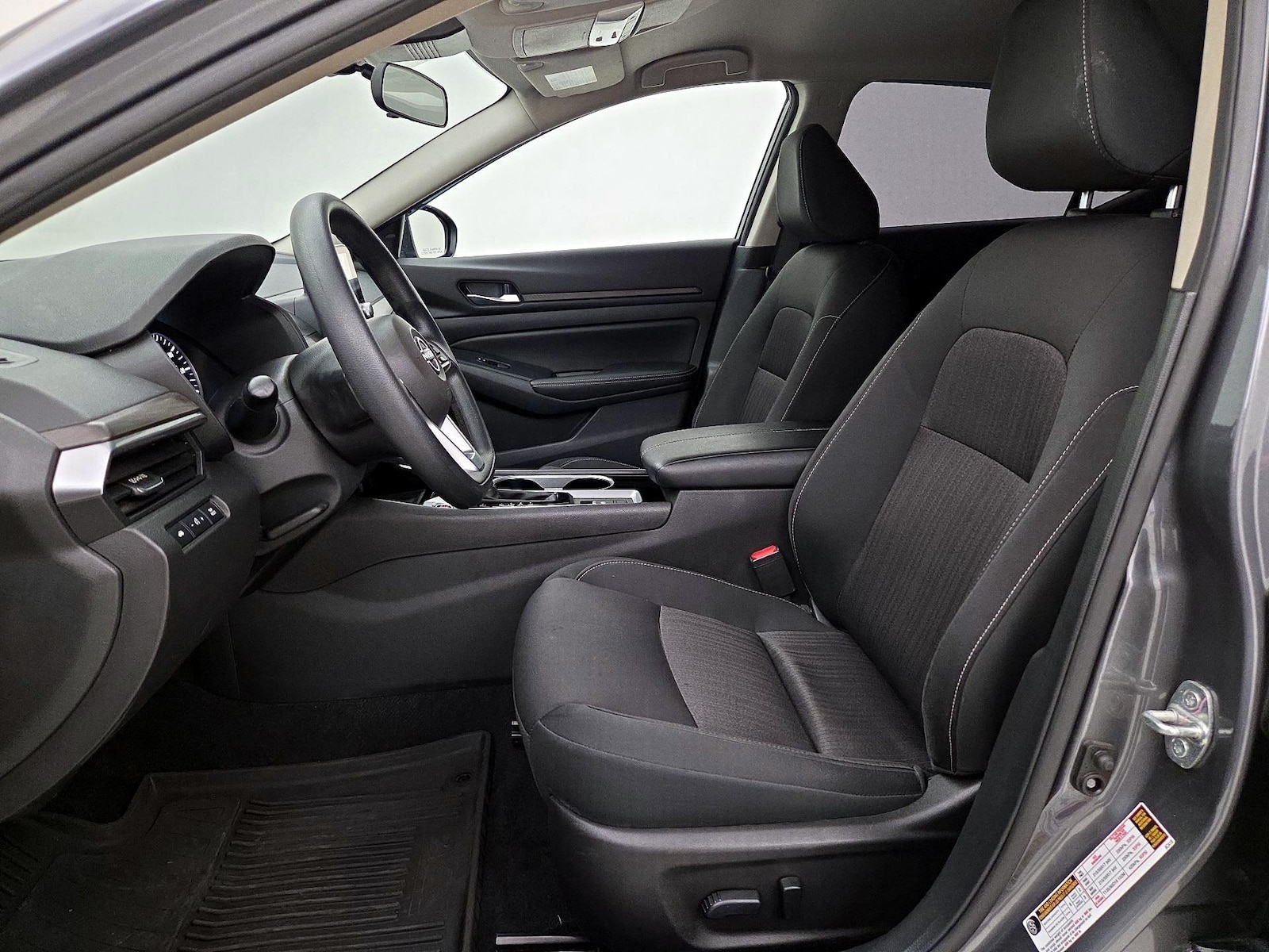 Power Seat(s) & Side Airbags