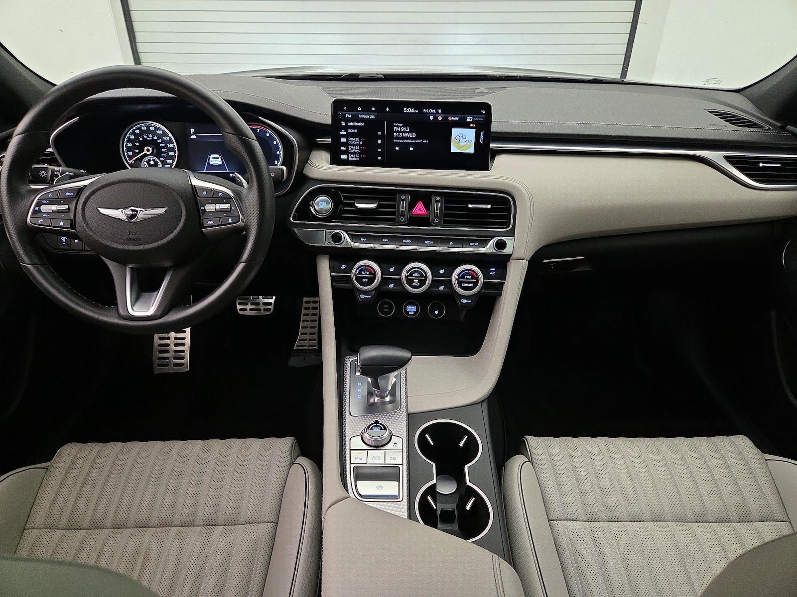 Apple CarPlay® & Android Auto™