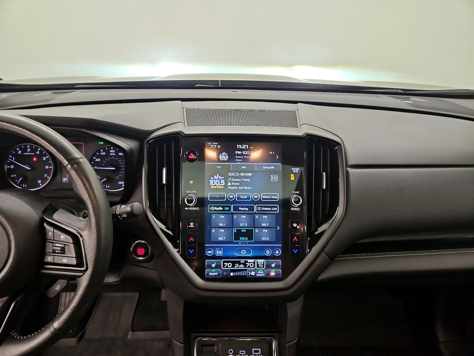 Apple CarPlay® & Android Auto™