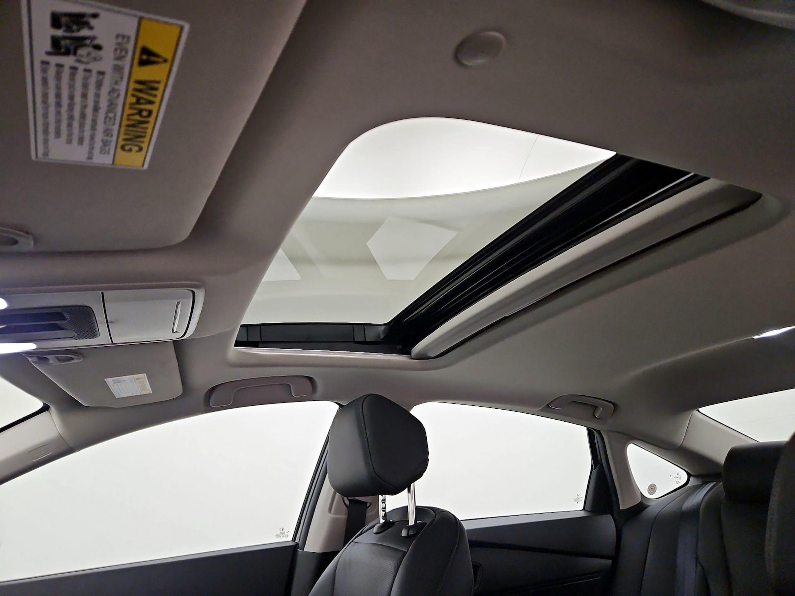 Sunroof(s) & Overhead Airbags