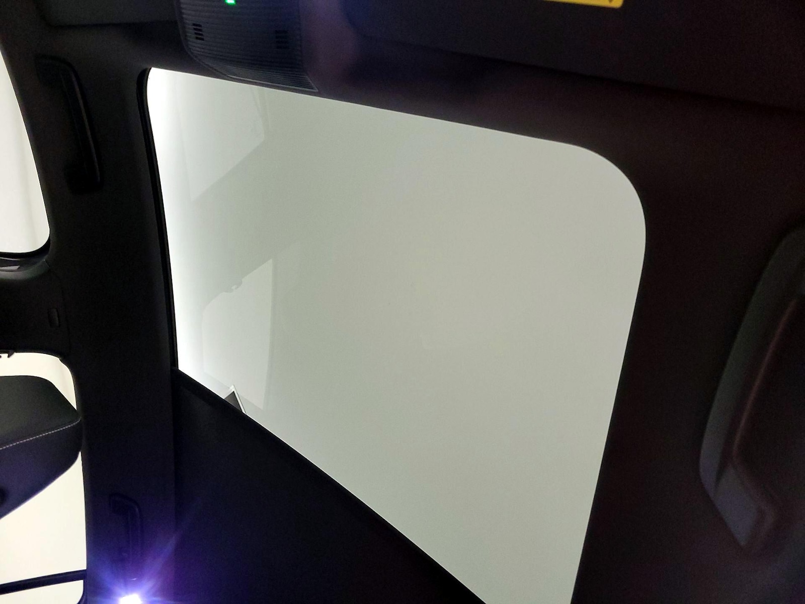Skylight(s) & Overhead Airbags