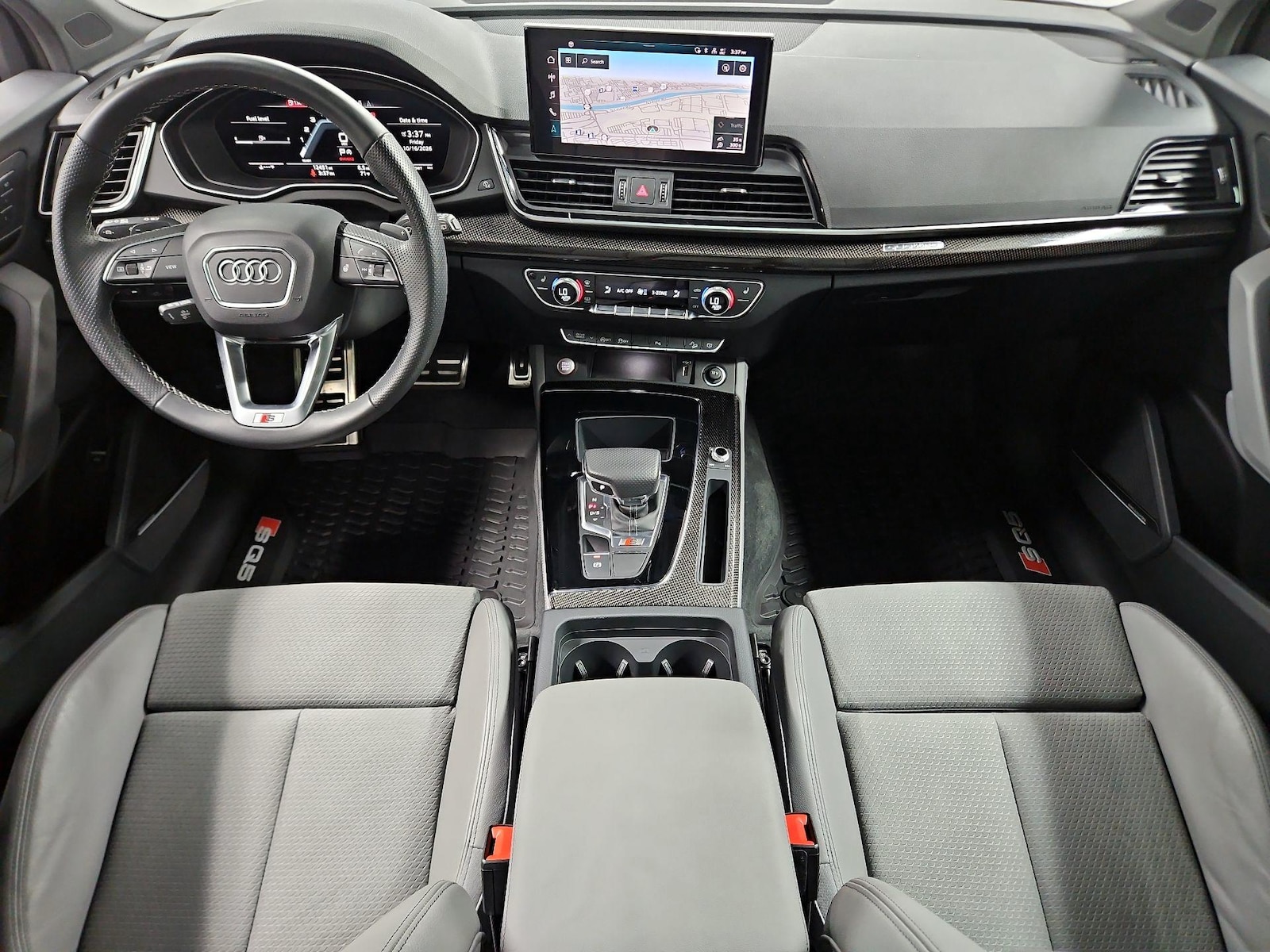 Apple CarPlay® & Android Auto™