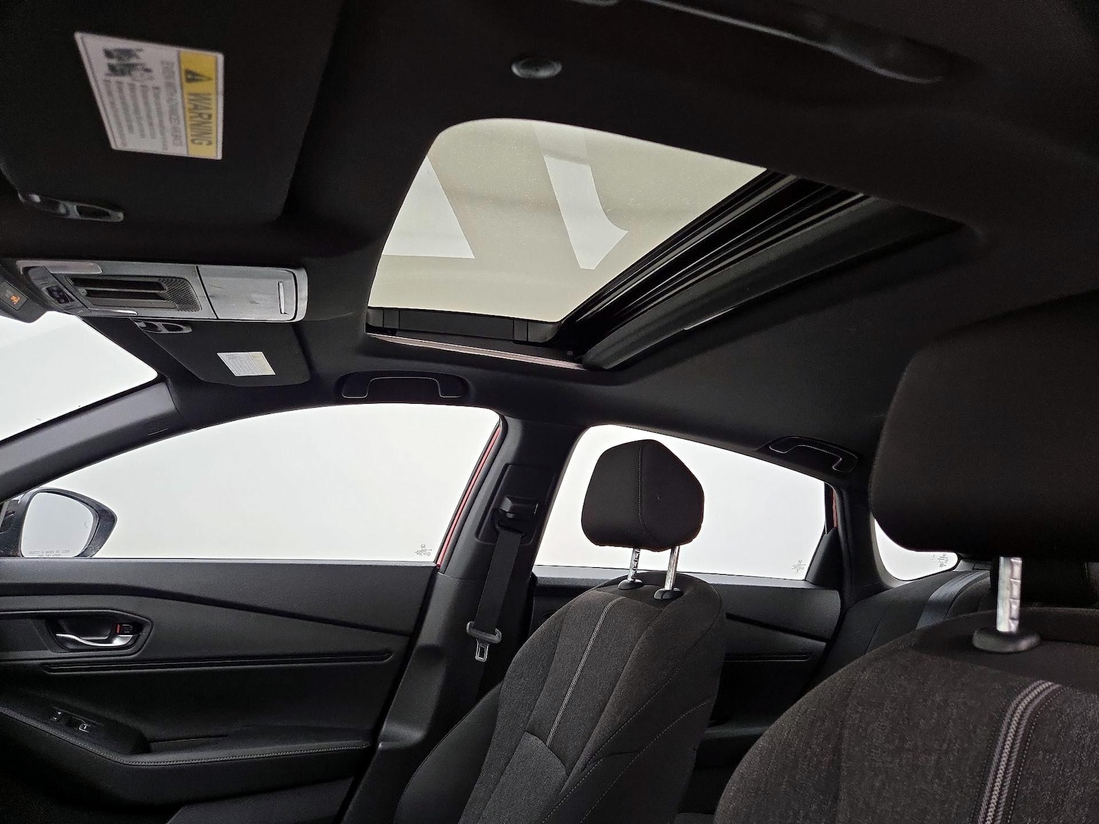 Sunroof(s) & Overhead Airbags