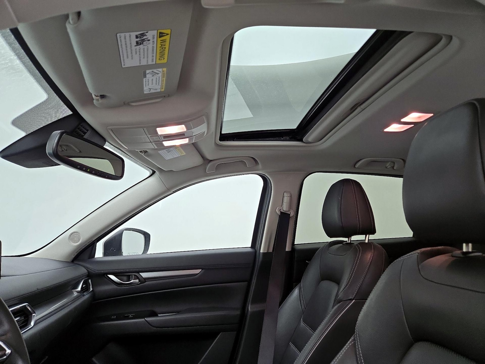 Sunroof(s) & Overhead Airbags