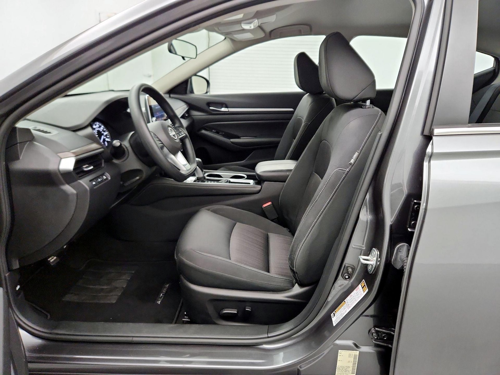 Power Seat(s) & Side Airbags