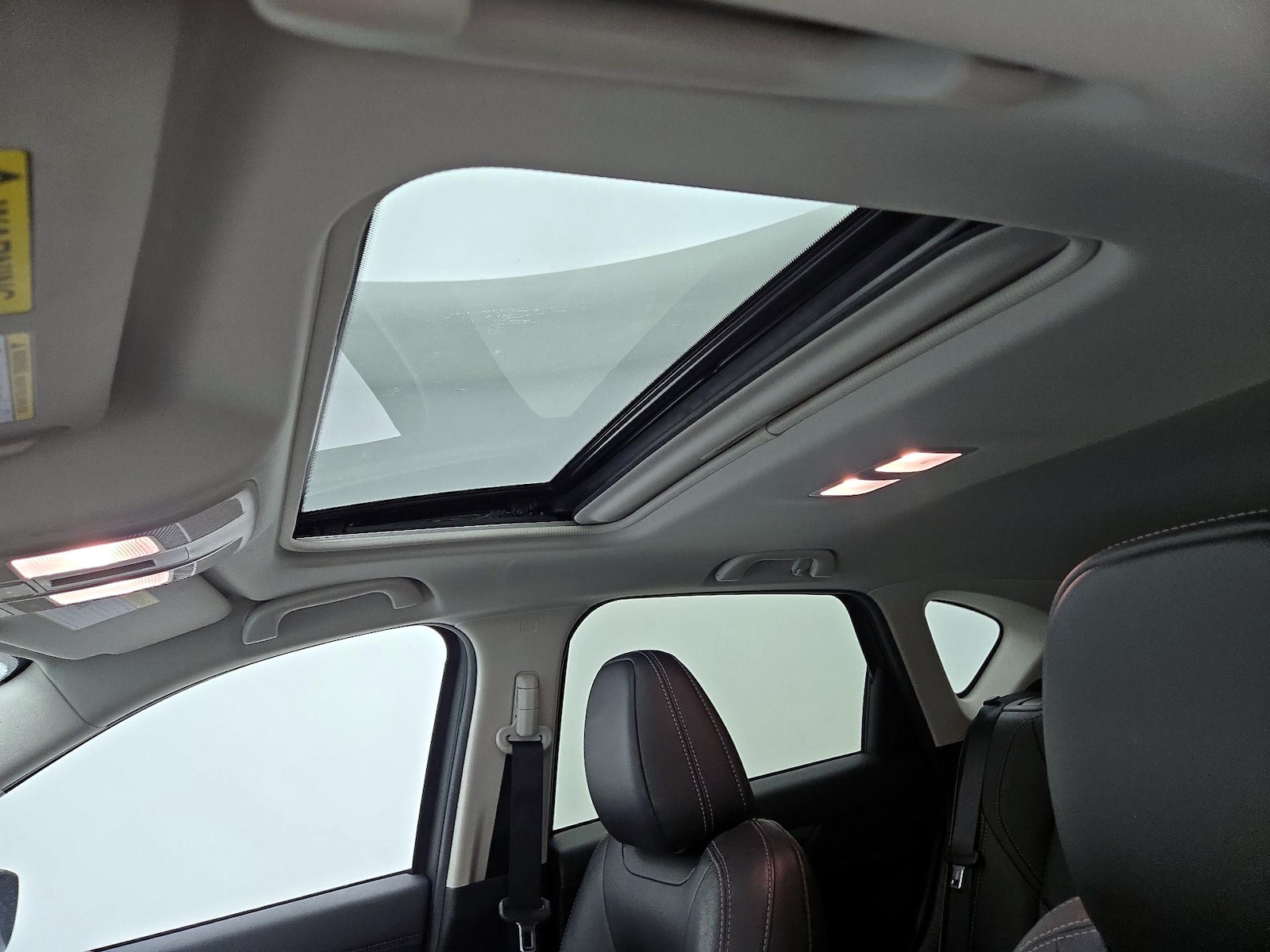 Sunroof(s) & Overhead Airbags