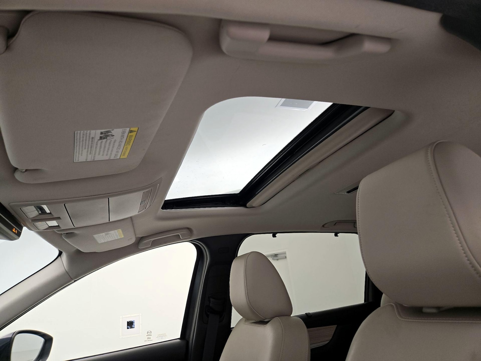 Sunroof(s) & Overhead Airbags