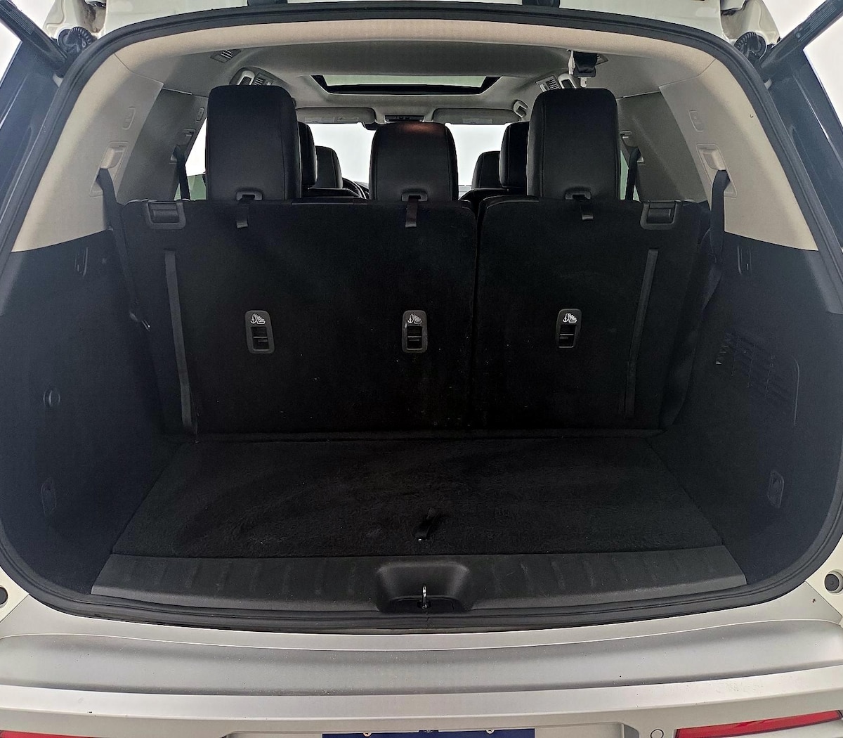 Trunk/Cargo (Seats Up)