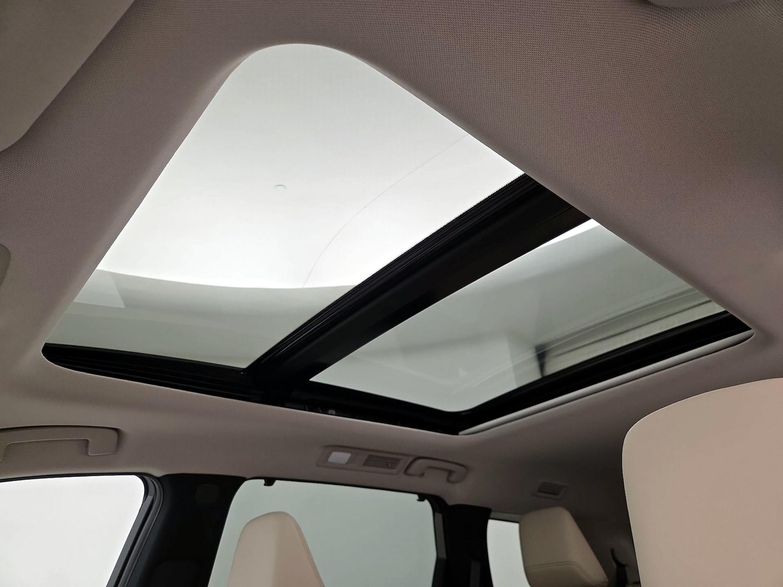 Panoramic Sunroof