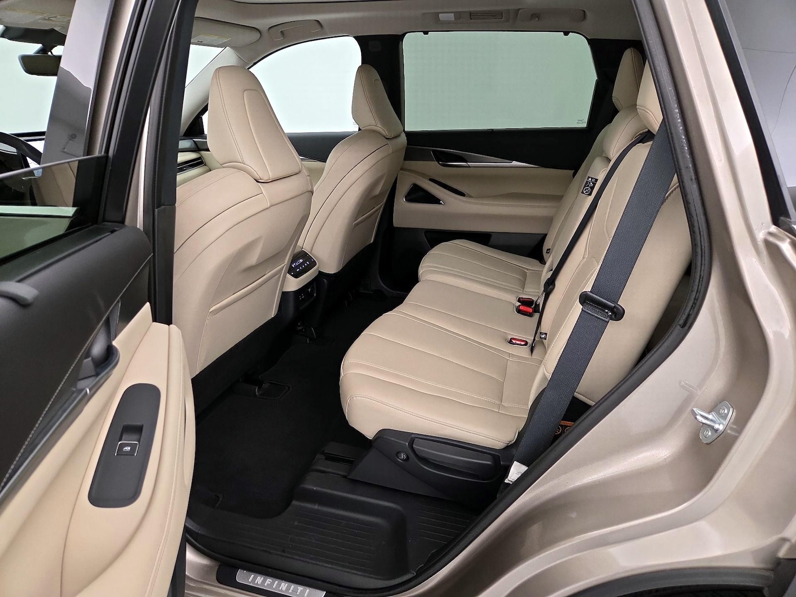 Rear Air Conditioning