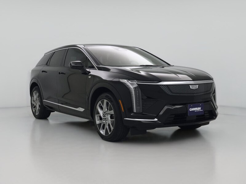 2025 Cadillac OPTIQ Luxury 1