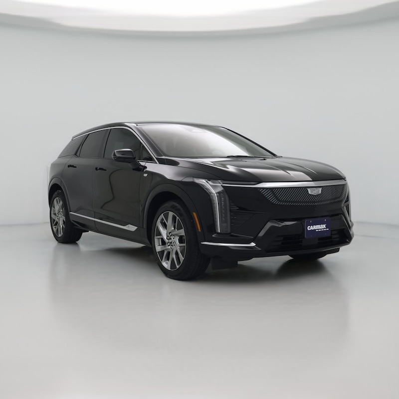 2025 Cadillac OPTIQ Luxury 1