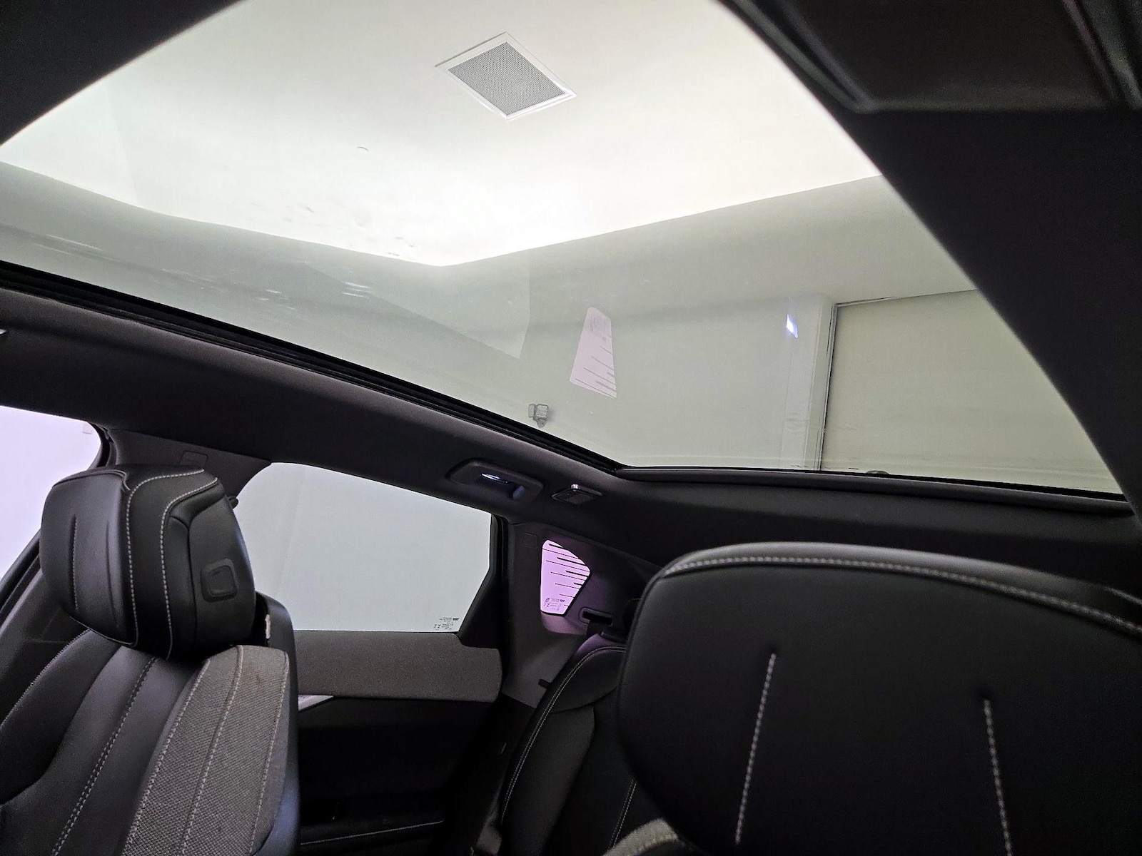 Skylight(s) & Overhead Airbags