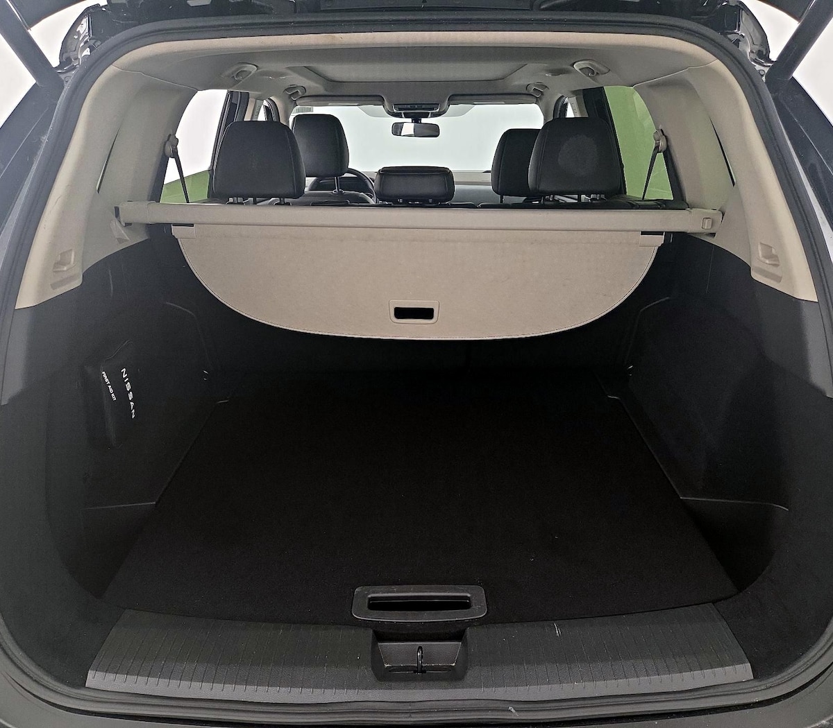 Trunk/Cargo (Seats Up)