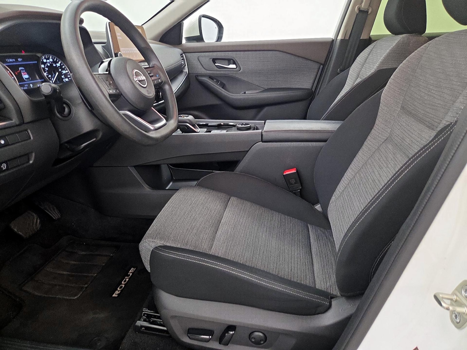 Power Seat(s) & Side Airbags