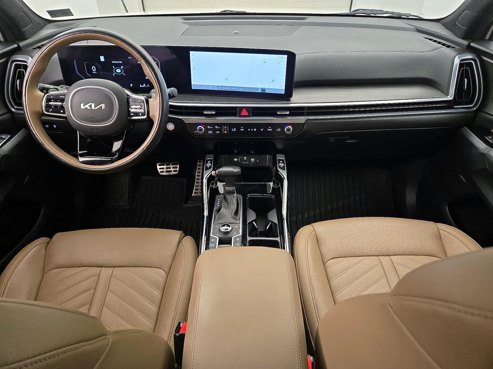 Apple CarPlay® & Android Auto™
